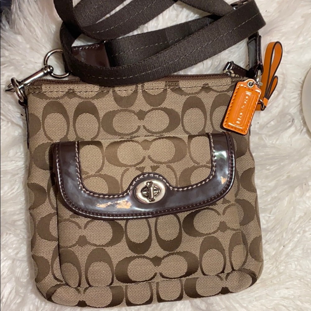 Coach crossbody - Picture 2 of 2